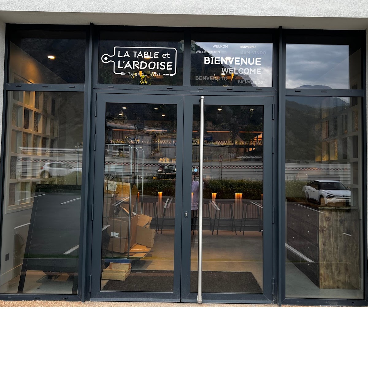 La Table Et L'ardoise